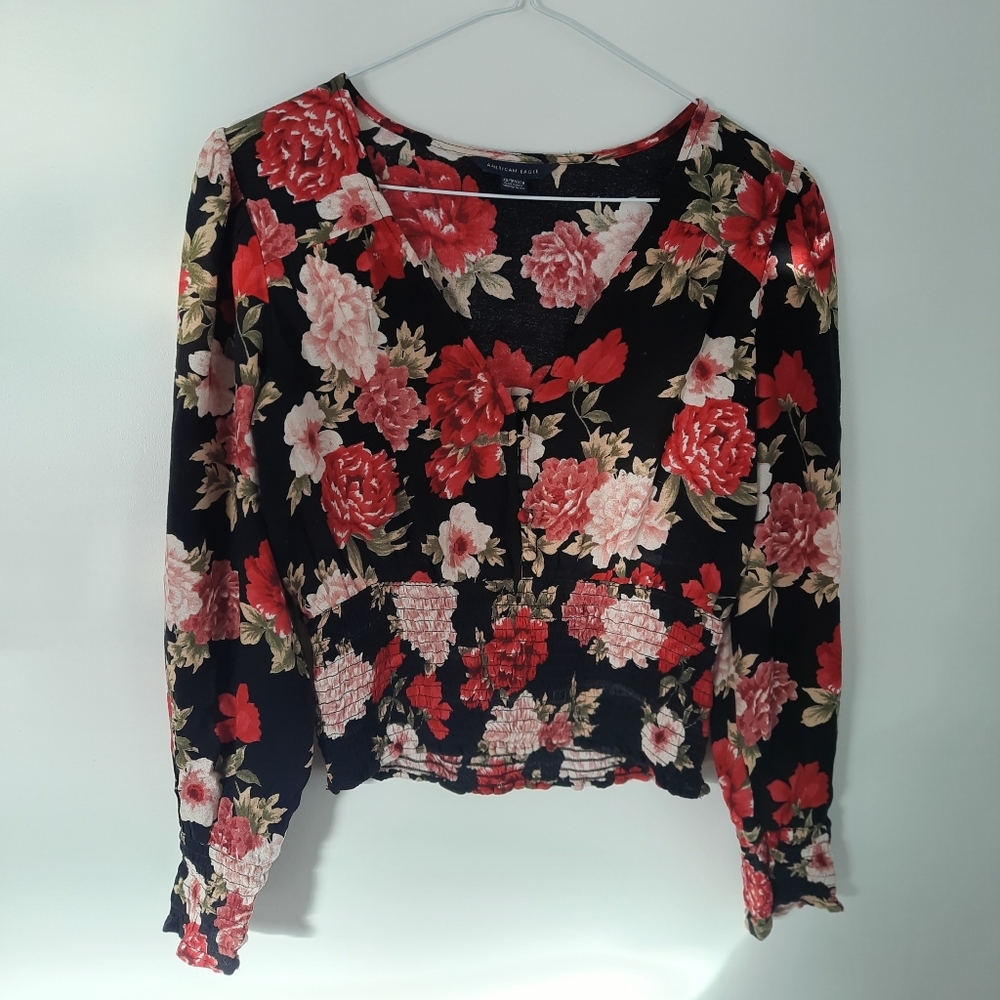 AMERICAN EAGLE Black Pink & Red Floral Long Sleeve Crop Top XS